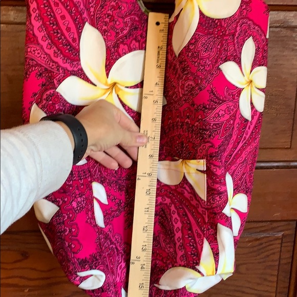 Local Design Reversible Tote from Hawaii - Picture 5 of 6